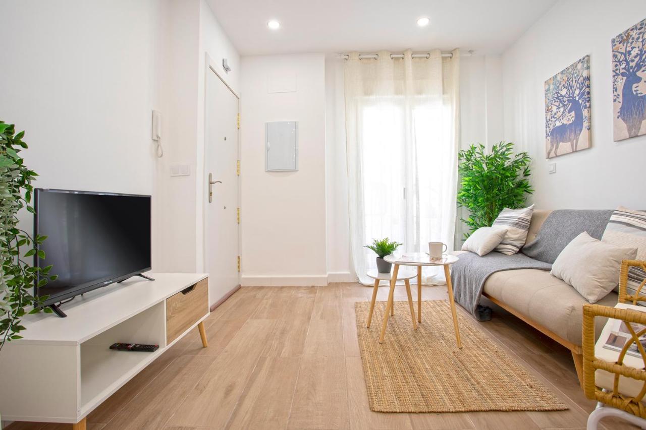Malgi Apartment - Malaga City Centre Eksteriør billede