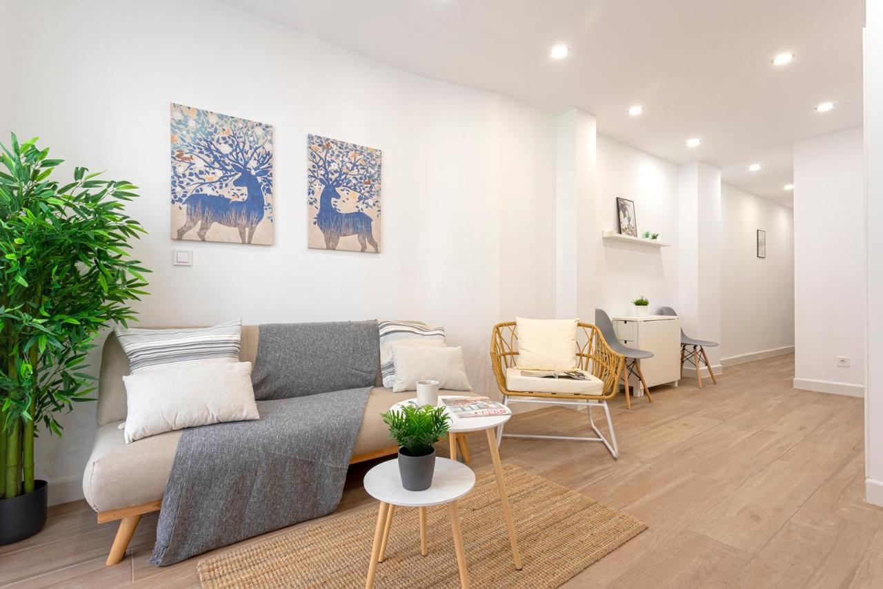 Malgi Apartment - Malaga City Centre Eksteriør billede