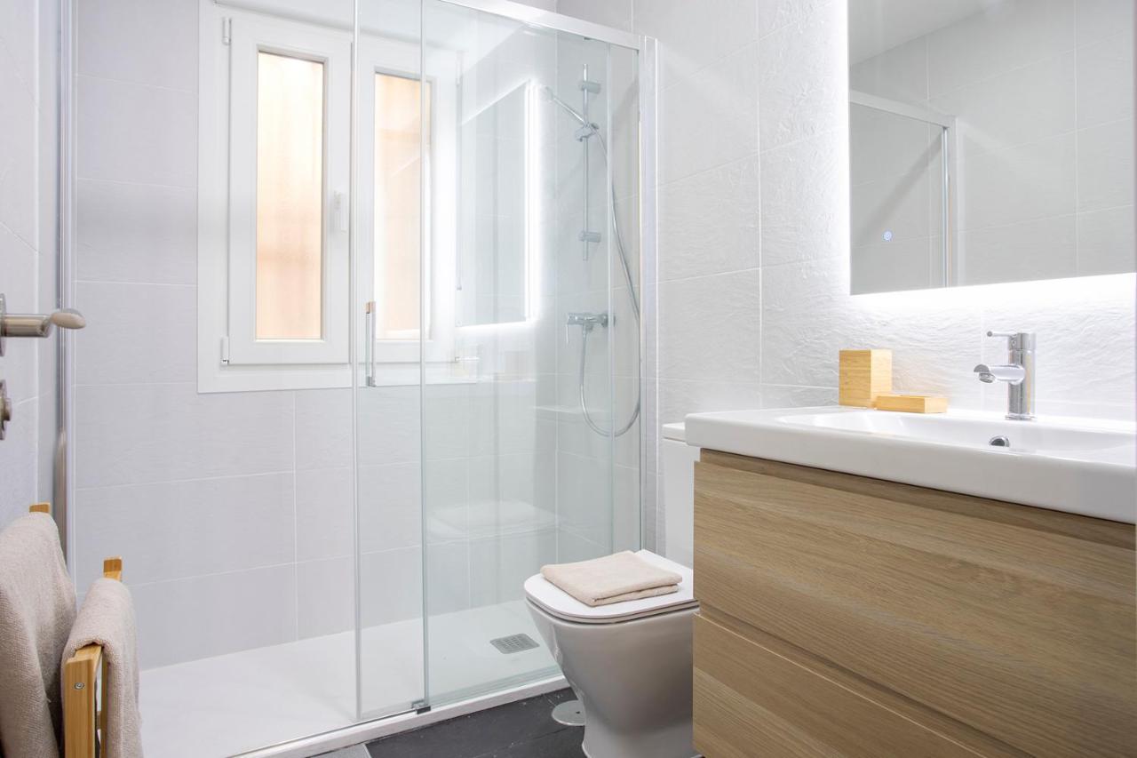Malgi Apartment - Malaga City Centre Eksteriør billede