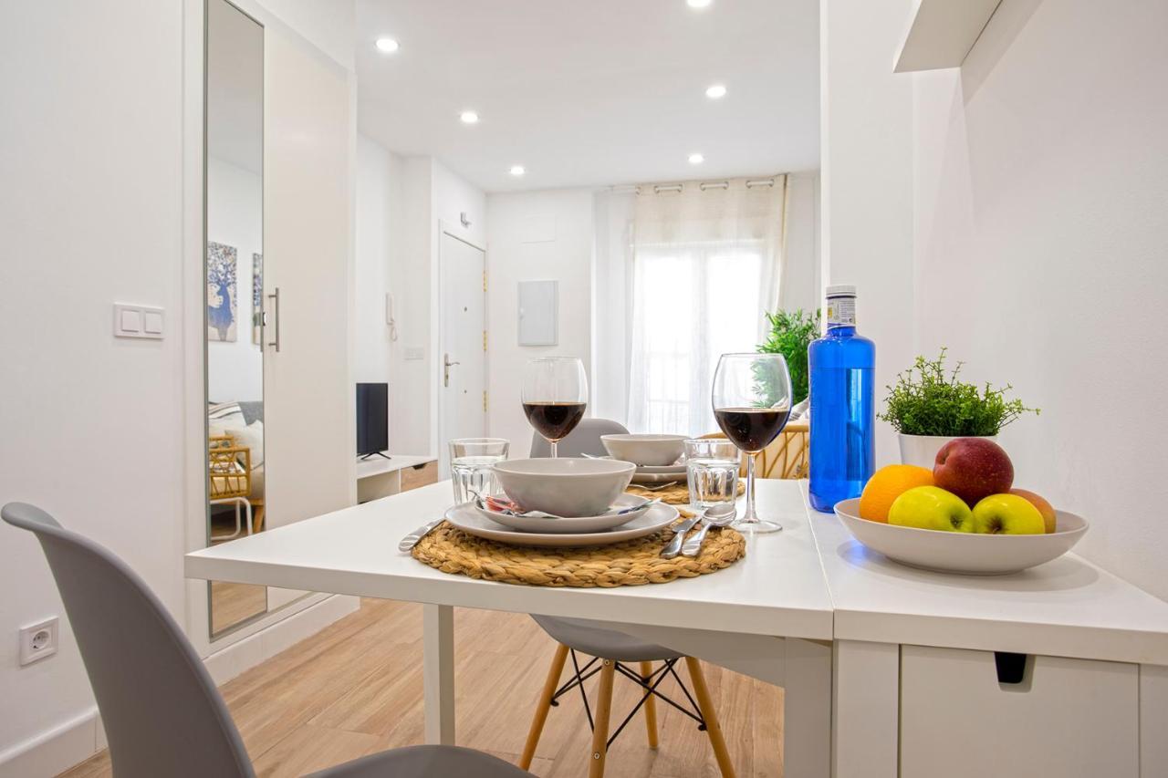 Malgi Apartment - Malaga City Centre Eksteriør billede